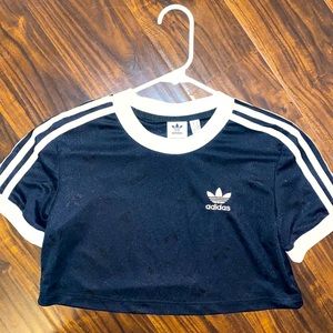 adidas originals crop t-shirt black XS